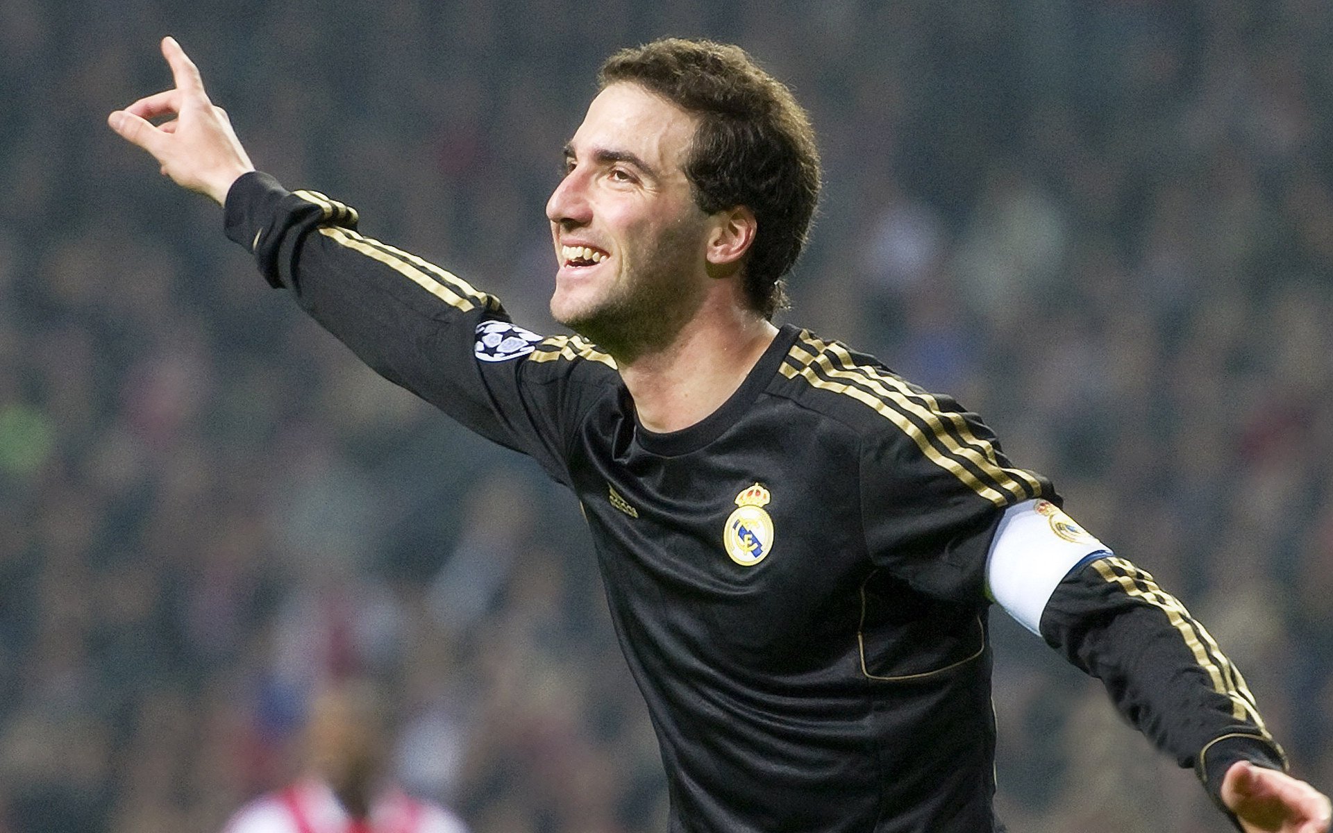 开云在线直播-里斯本体育在客场大胜雷恩，喜获首胜，里斯本竞技对摩雷伦斯比分