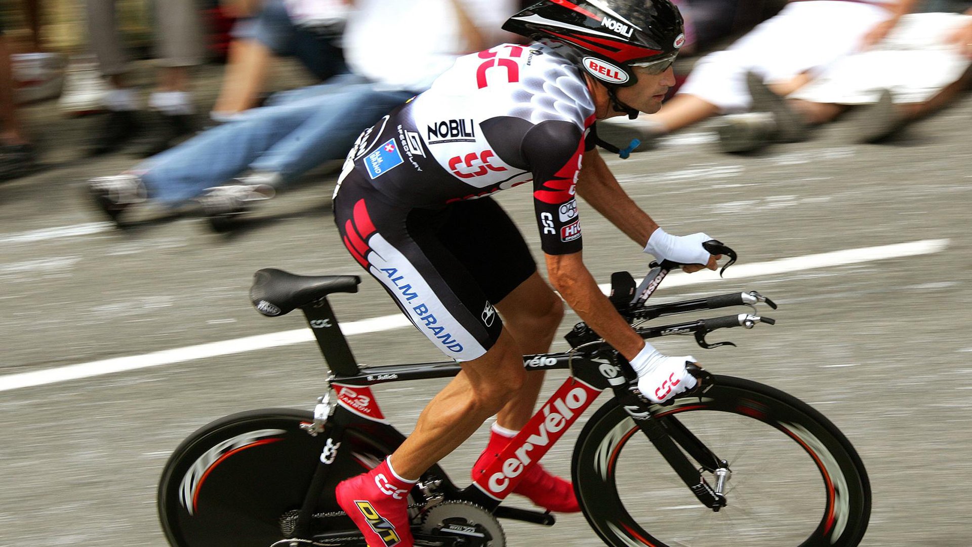 “法甲战役进入高潮，豪门逐鹿中原”，法甲激烈