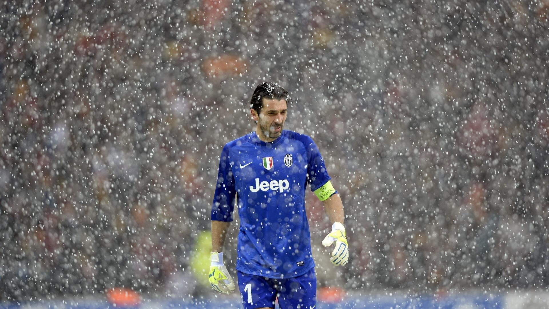 开云体育-《王者荣耀战队击败强敌，夺得年度王者》，王者荣耀战队队伍战力是什么意思